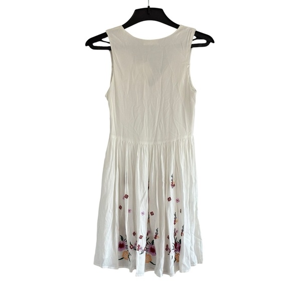 Altar'd State Floral NWT Embroidered Mini Sleeveless Sundress Size Small - Picture 9 of 9